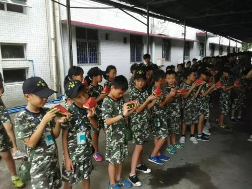 可以这样给孩子立规矩哦!